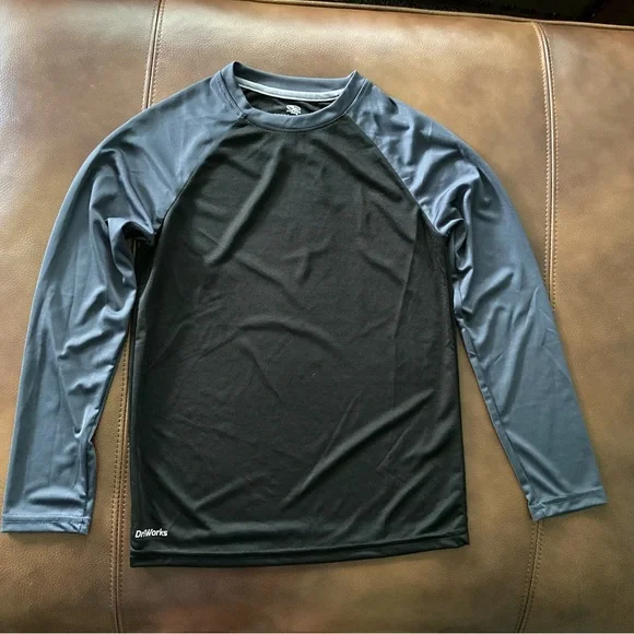 Men's Long Sleeve Polyester Sport T-Shirt - Moisture Wicking, Anti-Odor, Black, Medium